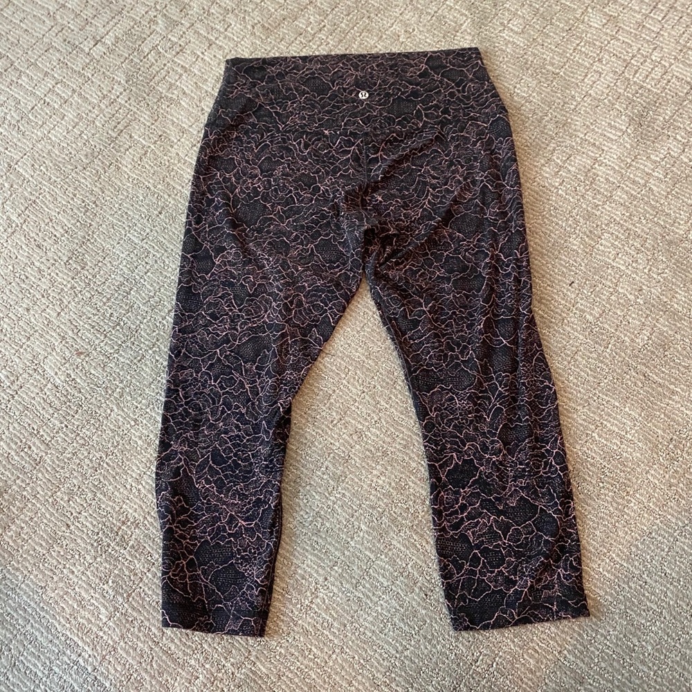 Lululemon cropped leggings